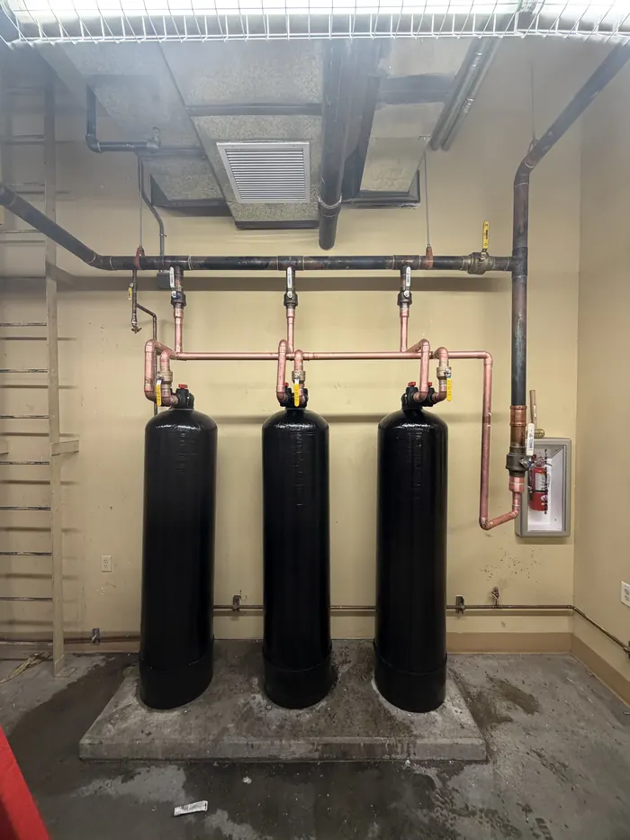 Commercial water filtration system